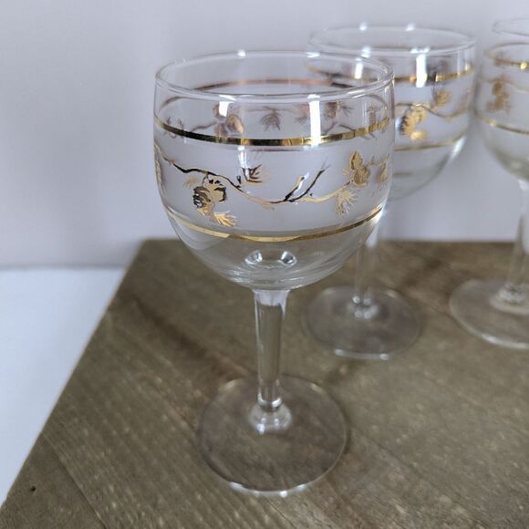 4 Vintage Golden Pinecone Wine Glasses Mid-Century Libbey - Picture 3 of 9